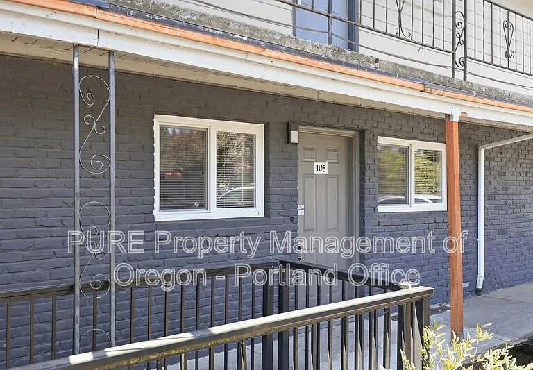 18411 E Burnside St #105 — Photo 5