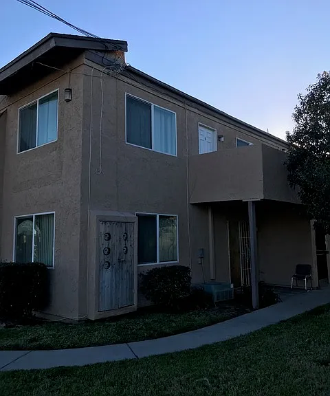 1046 N Willow Ave #D — Photo 1