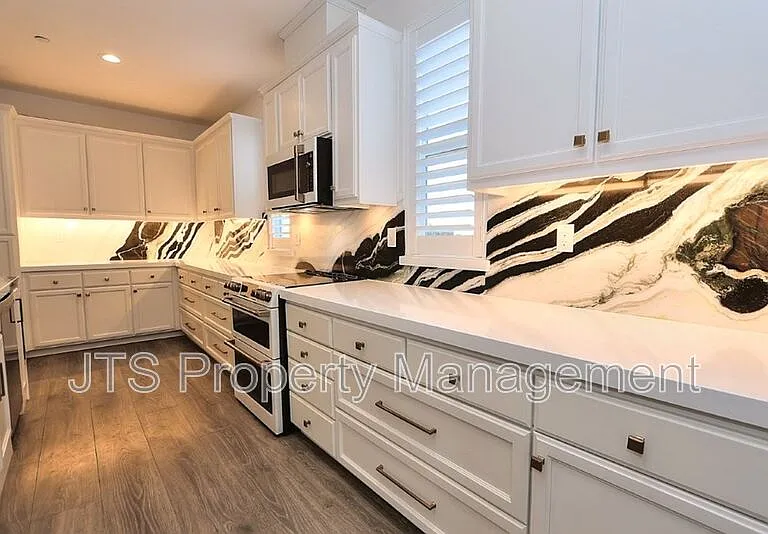 4988 Amina Fair Way — Photo 21