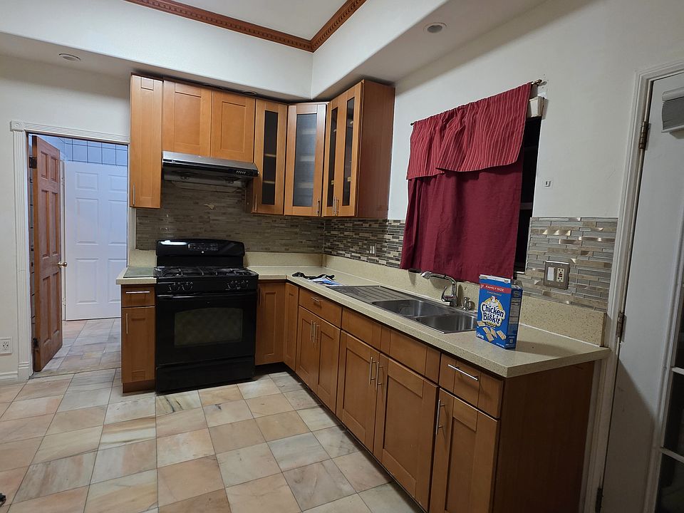 2nd image of 915 Marview Ave #A