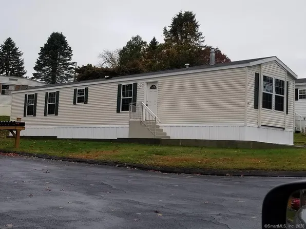 25 D St, Groton, CT 06340