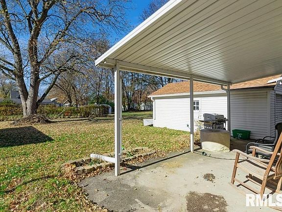 3rd image of 1244 Brown Ave