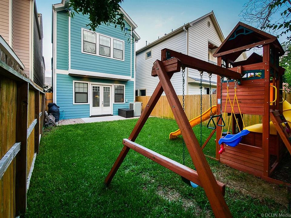 1st image of 927 Lawrence St Unit A