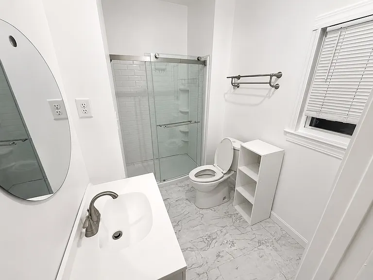 38 Hamilton St #2 — Photo 4