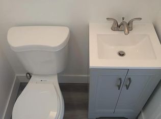 27 Candace St FLOOR 3, Providence, RI 02908