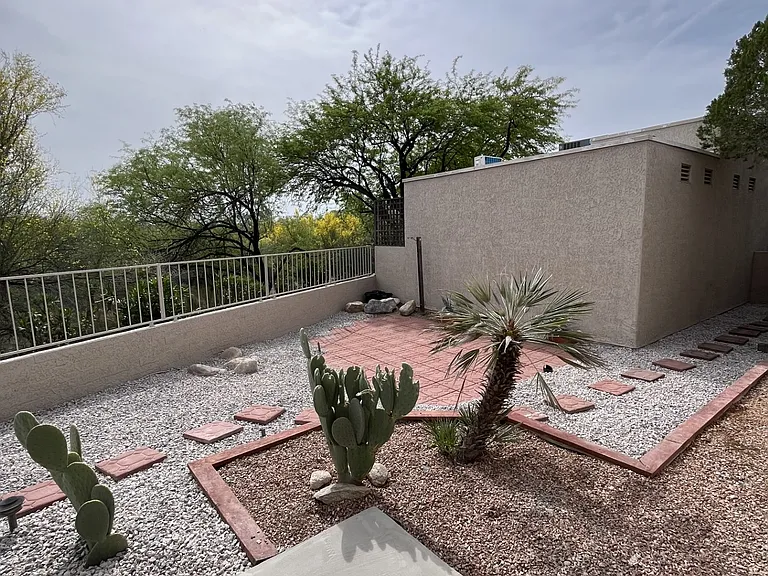 5540 N Mica Mountain Dr — Photo 38