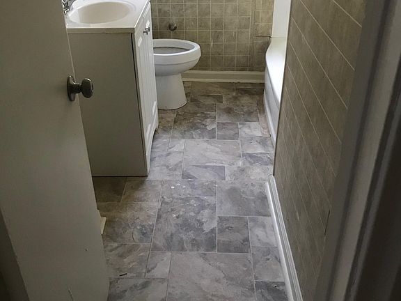 5th image of 4144 Del Rosa Dr