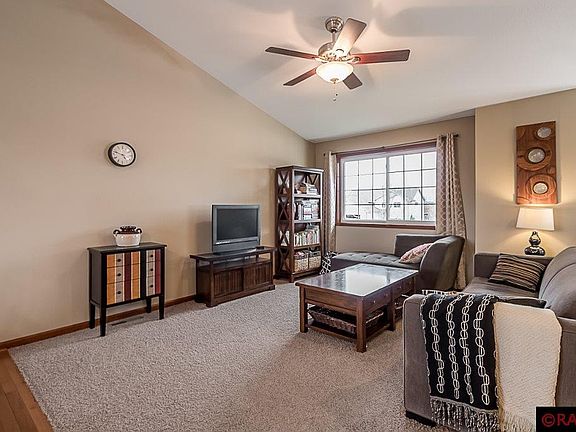 5th image of 129 Foxfire Dr