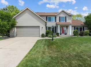 713 Finch Dr, South Bend, IN 46614