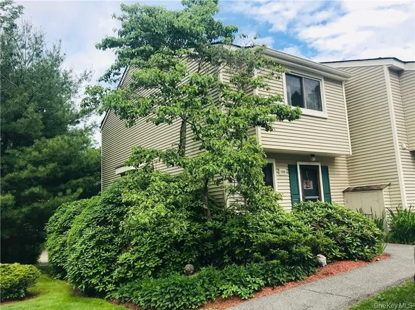 1901 Village Dr, Brewster, NY 10509