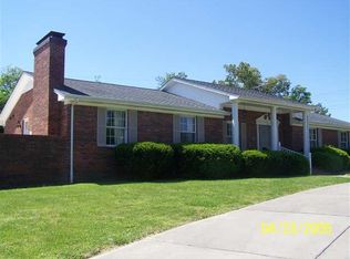 100 Brenna Dr, Paducah, KY 42001