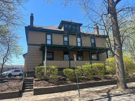 2nd image of 2157 Tuller St #2159