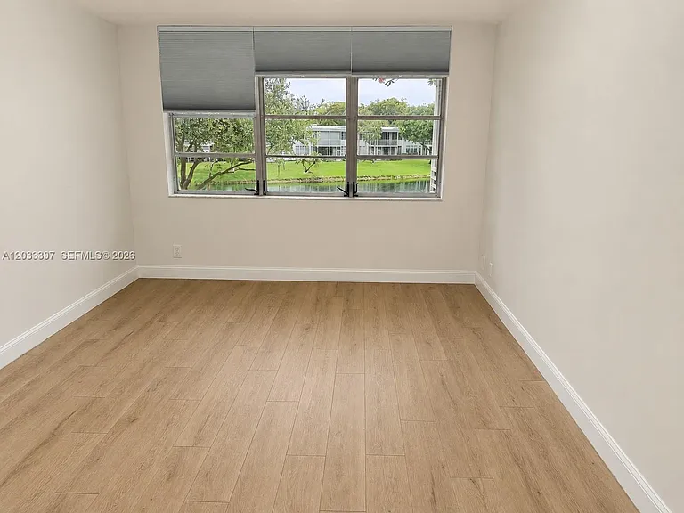 4261 W Palm Aire Dr #202 — Photo 3