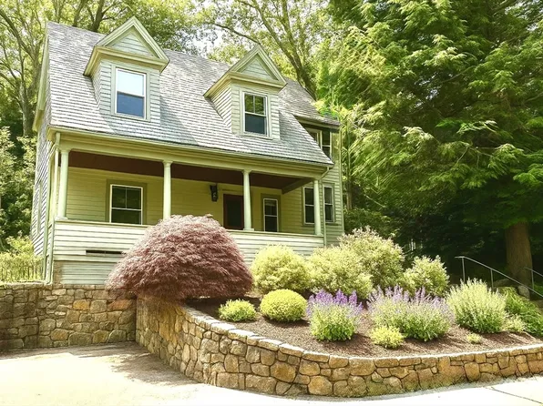 63 Hyde St, Newton, MA 02461
