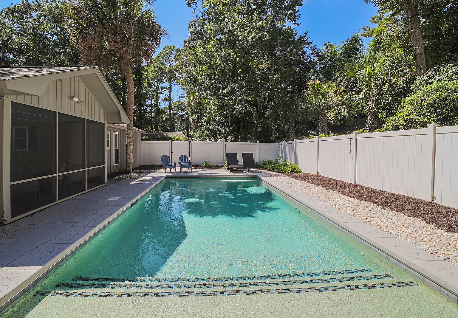16 Pelican St — Photo 3