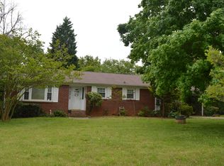 5400 Lewey Ln, Winston Salem, NC 27105