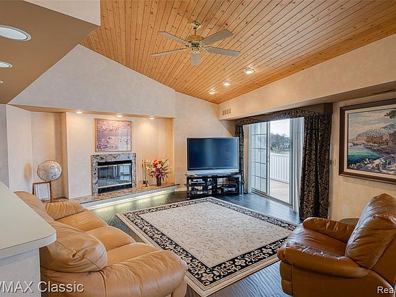 5th image of 3565 Port Cove Dr #82-1