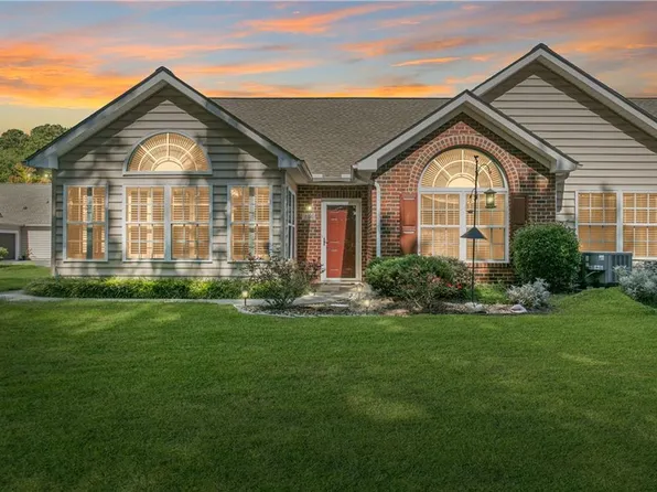 212 Tabb Smith Trl, Yorktown, VA 23693