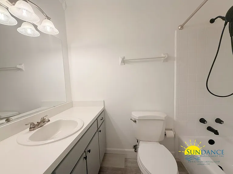 166 Marcia Dr — Photo 17