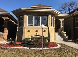 9207 S Racine Ave, Chicago, IL 60620