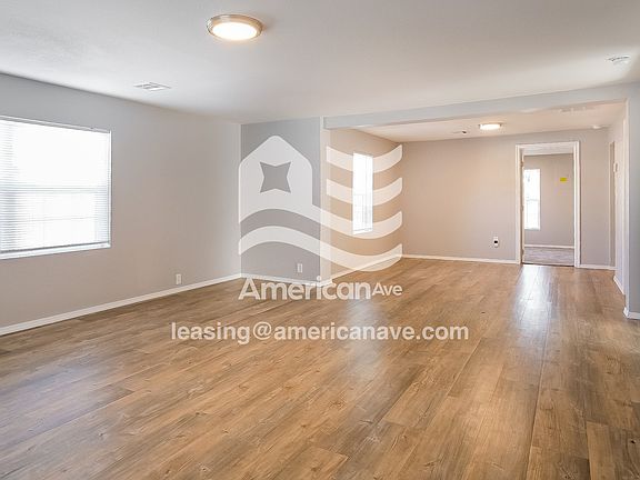 878018_004_wm_-_living_room_13339563.jpg