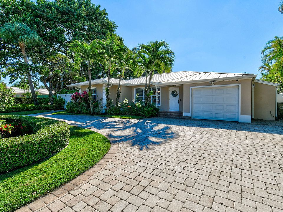 1st image of 304 Claremont Lane