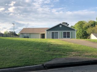 1298 Parkwood Chase NW, Acworth, GA 30102