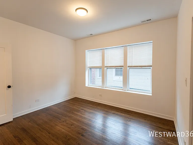 1339 W Early Ave #3R — Photo 8
