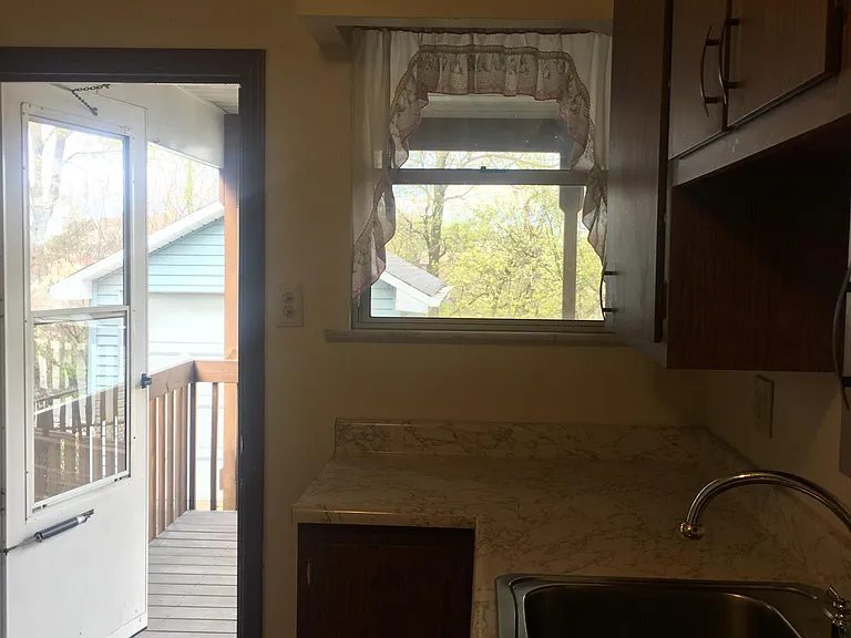 238 Martsolf Ave — Photo 6