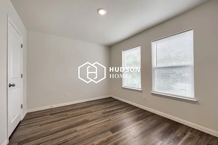 228 Garcia St — Photo 12