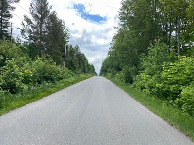 # HUFFS CORNER Road, Harmony, ME, 04942