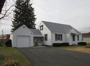 48 Lehigh St, Ludlow, MA 01056