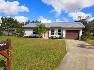 2001 Showboat Ln, Labelle, FL 33935