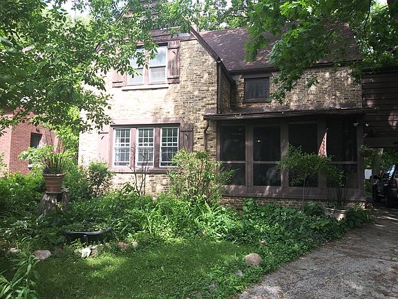2nd image of 403 N Lewis Ave