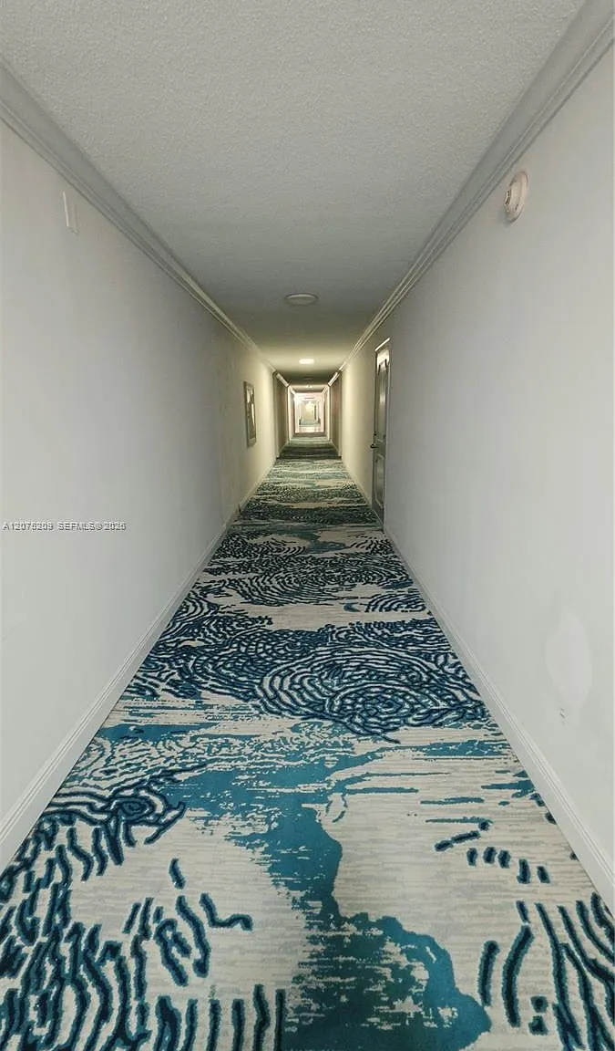 Plaza Towers South Condo — Photo 4
