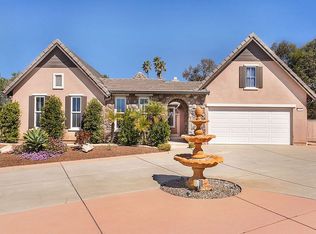 613 Las Colinas Dr, Escondido, CA 92029