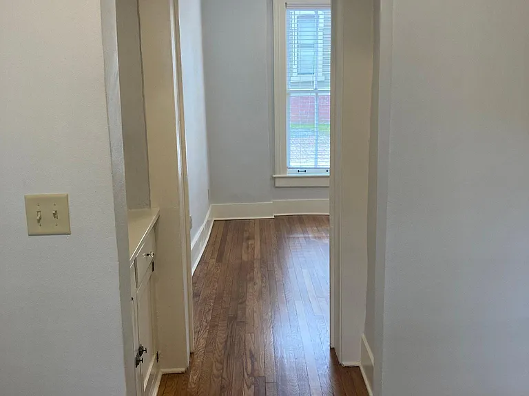 511 E 7th St #B — Photo 19