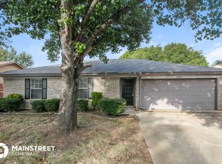 6206 Kelly Elliott Rd, Arlington, TX 76001