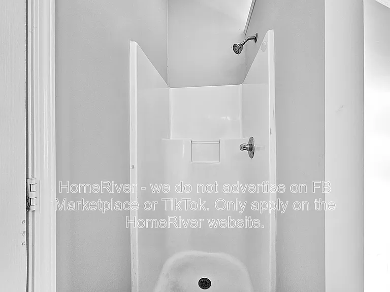 3010 Stonebridge Creek Dr — Photo 10