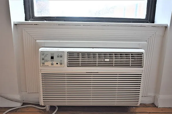 Rented by Bold New York | media 11