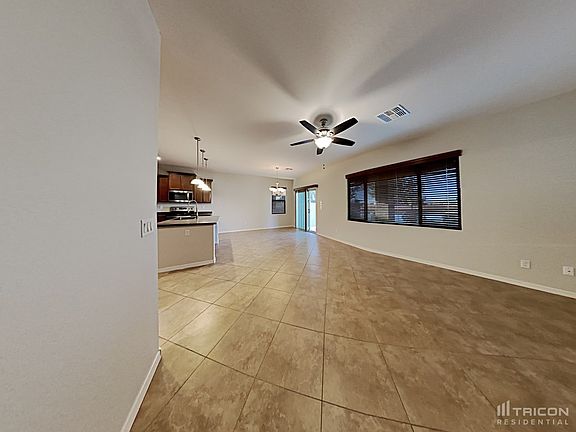 2nd image of 40484 W Parkhill Dr