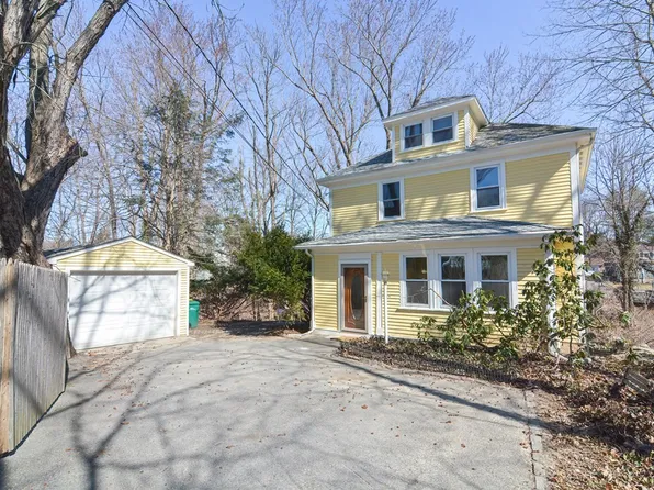 1 N Main St, North Easton, MA 02356