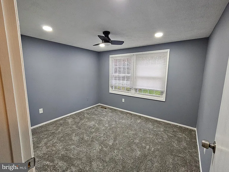 8619 Hayshed Ln — Photo 15