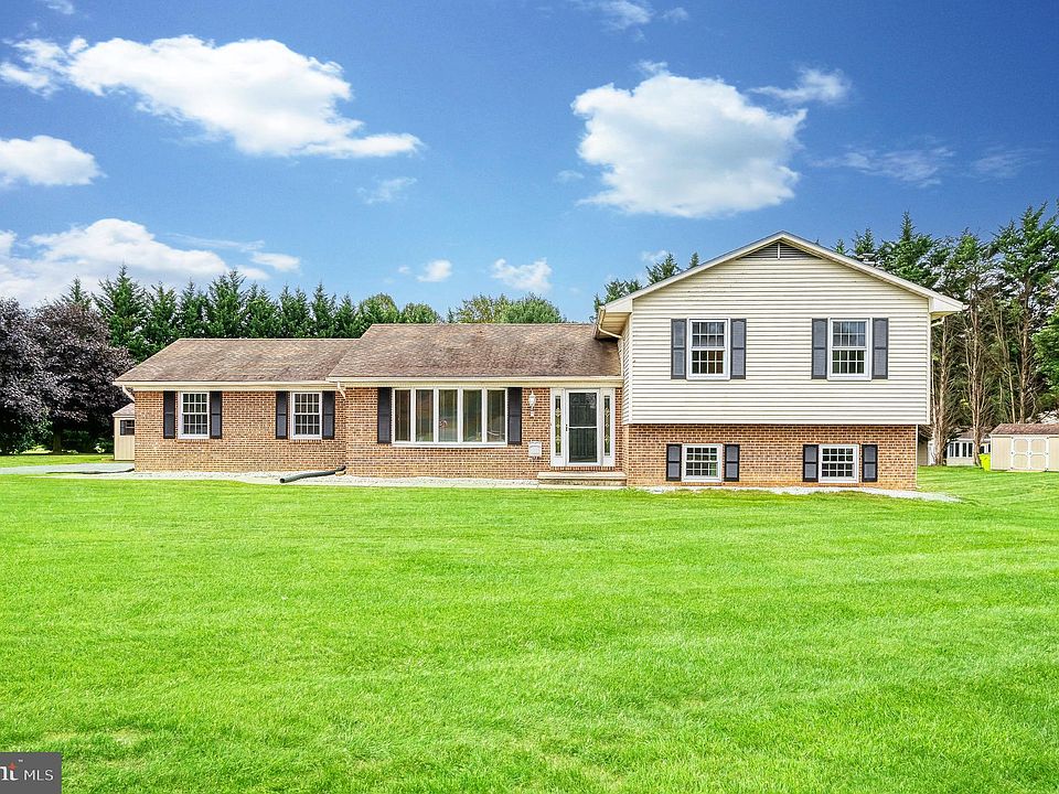 1st image of 1701 Farmshire Ct
