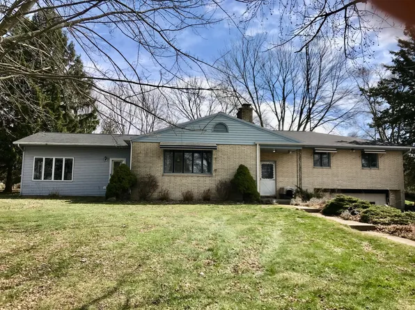 4556 S Green Ave, Fremont, MI 49412