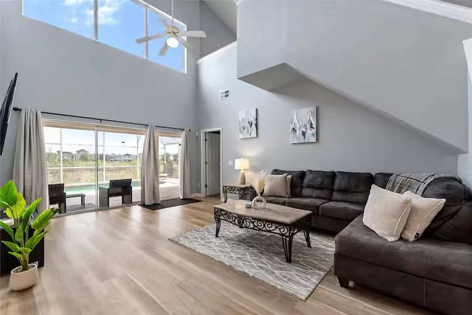 5 bed, 3.0 bath, 2486 sqft, $5,449 — Photo 1