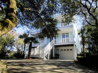 517 Egret Lake Dr, Pine Knoll Shores, NC 28512