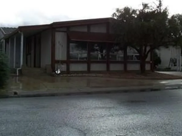 746 S Elk St, Hemet, CA 92543