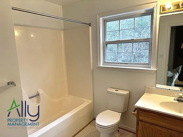 1003 Wintergreen Ln — Photo 6