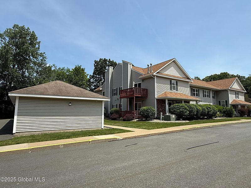 4th image of 1200 Hillside Avenue #805